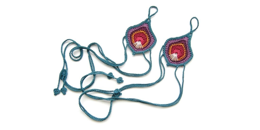 2014-08-15 Barefoot Sandals Peacock Style 4