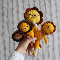 2015-11-25 Amigurumi Lion