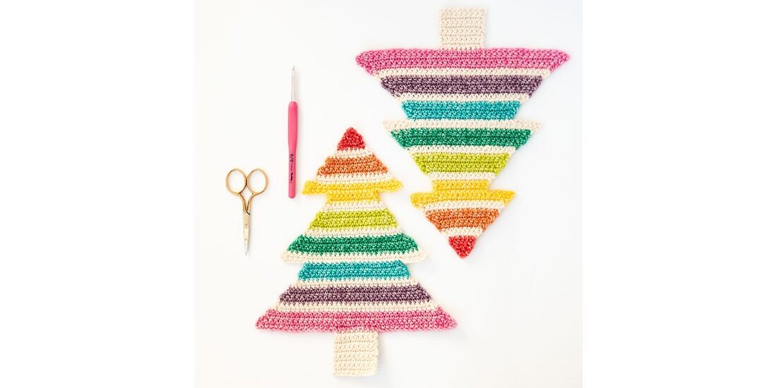 2018-12-05 Rainbow Christmas Tree 1