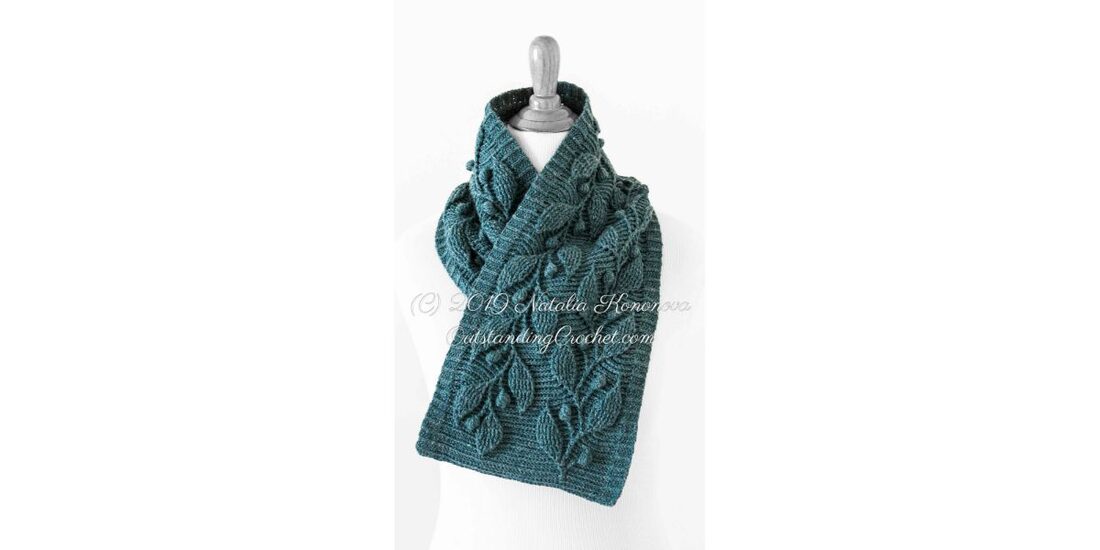 2019-12-02 Iyv Cowl and Scarf 1