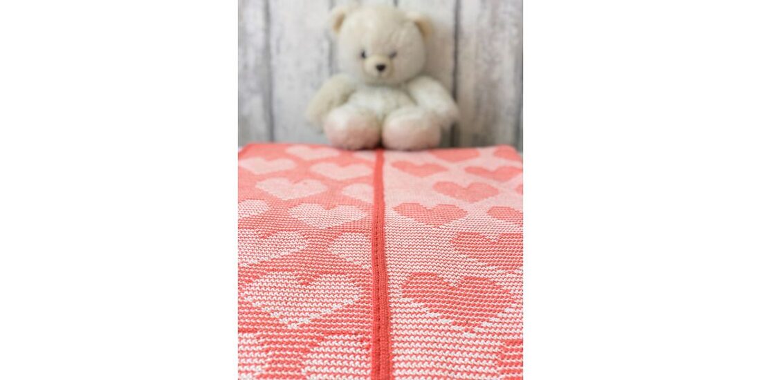 2019-08-10 Baby Blanket Robin 4