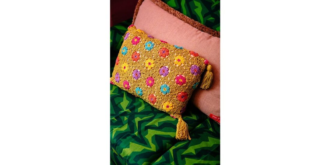 2020-03-23 Round and Round The Garden Cushion 2