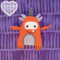 Klein Maar Fijn 23 - Amigurumi Five-Horned Monster