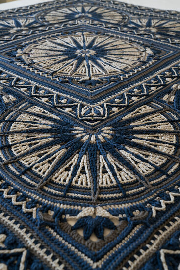 HenryBlanketVoyage_closeUp2