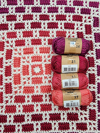 Trinity_Square_pink_medium2