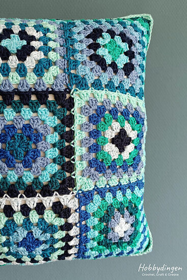 Granny_Square_Cushion_-_Hobbydingen__18__medium2