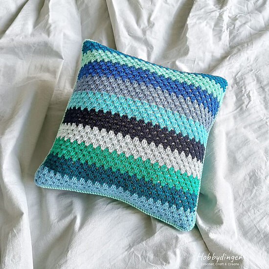 Granny_Square_Cushion_-_Hobbydingen__14__medium2