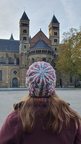 stonewashed_xxl_cable_knit_hat_medium2