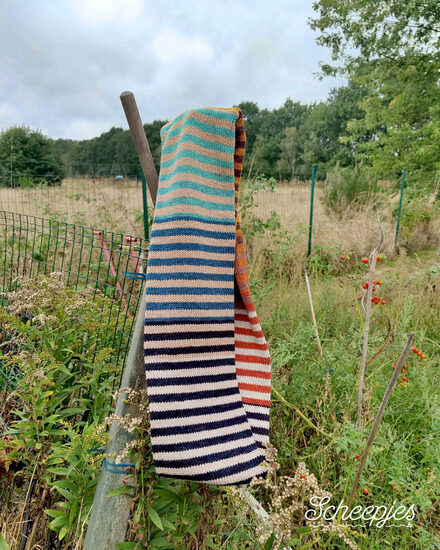 Scheepjes Stripey Infinity Scarf-02